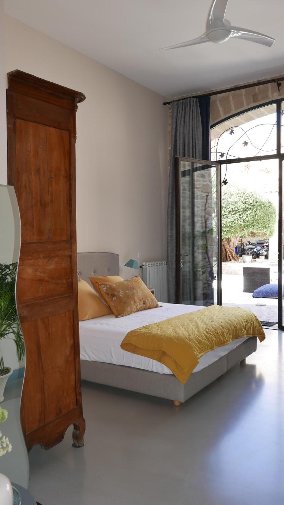 L'Escampe Bed & Breakfast Saturargues ภายนอก รูปภาพ