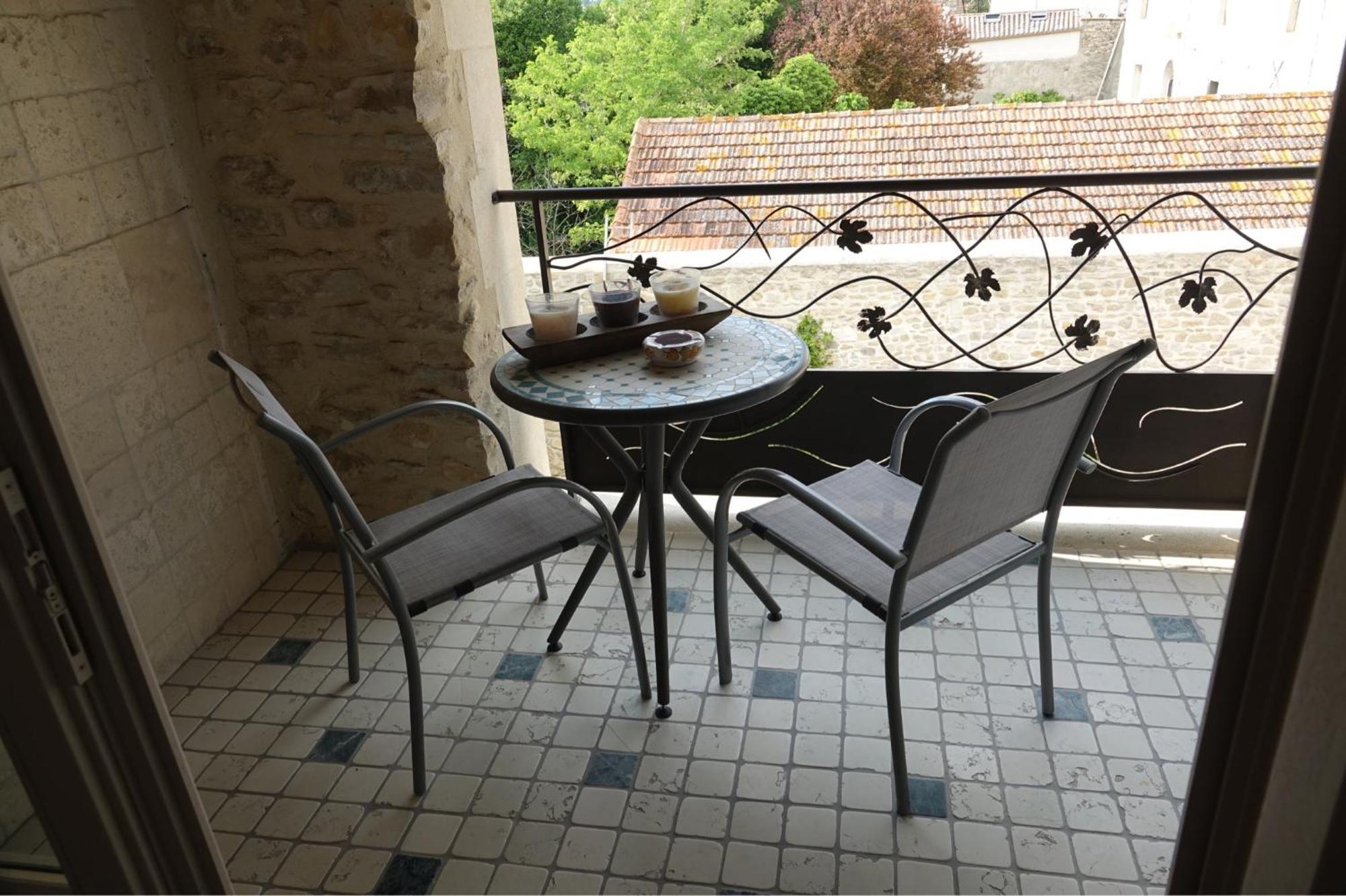 L'Escampe Bed & Breakfast Saturargues ภายนอก รูปภาพ
